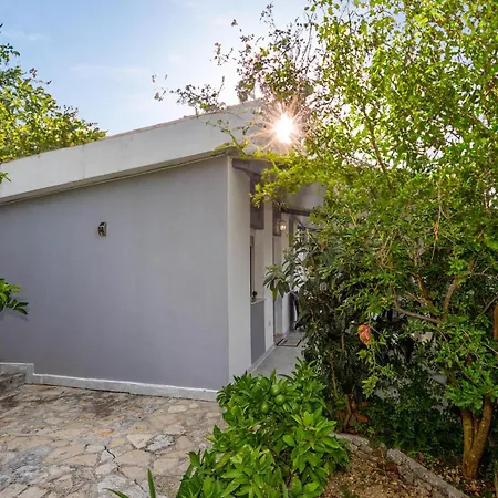 One-bedroom In Suhi Potok-jesenice Jesenice (Split-Dalmatia)