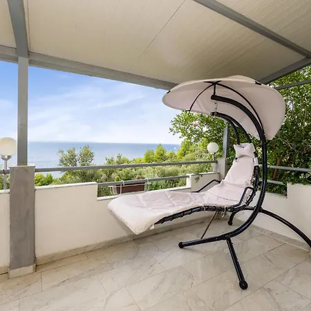 One-bedroom In Suhi Potok-jesenice * Jesenice (Split-Dalmatia)
